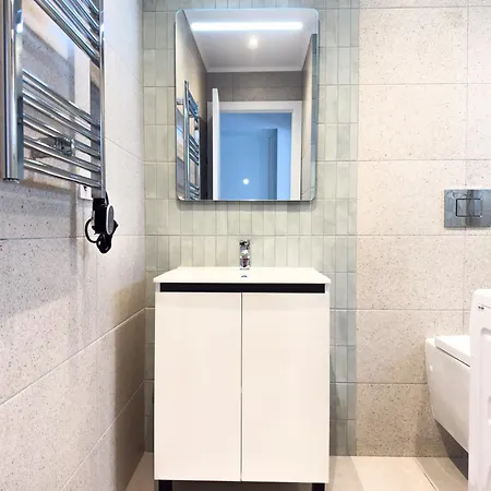 Daire 104 - Beachside Renovated 1br 5 Min From