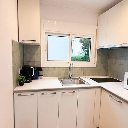 104 - Beachside Renovated 1br 5 Min From Daire Cambrils